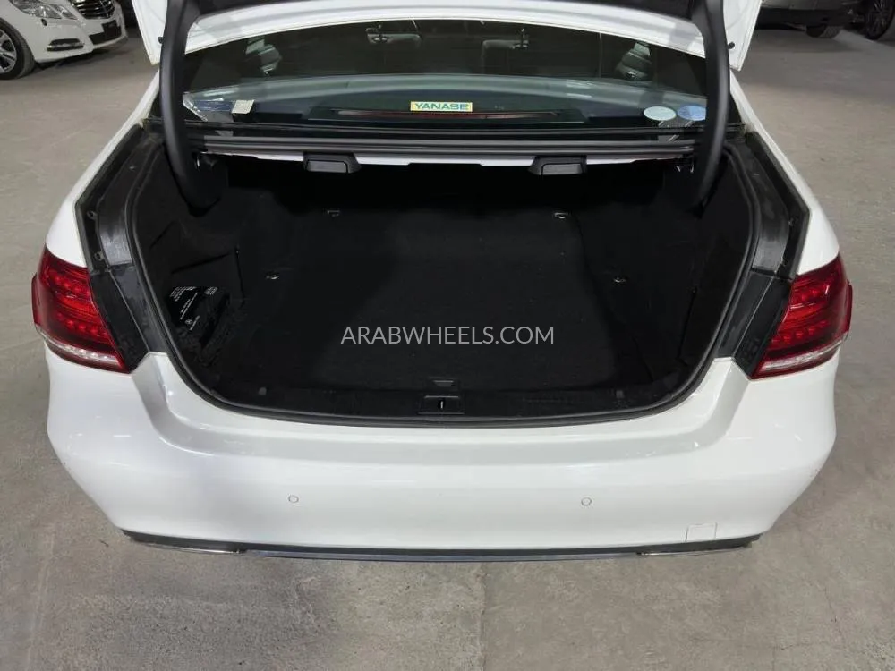 Mercedes Benz E Class 2014 for Sale in Dubai Image-12