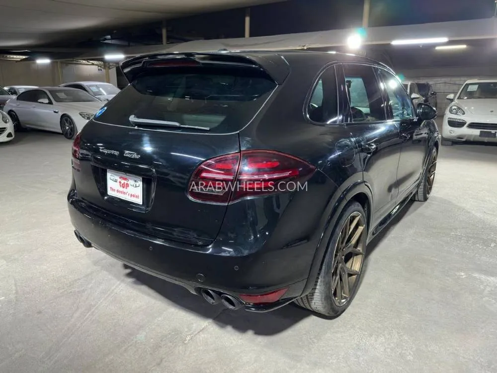 Porsche Cayenne 2012 for Sale in Dubai Image-2