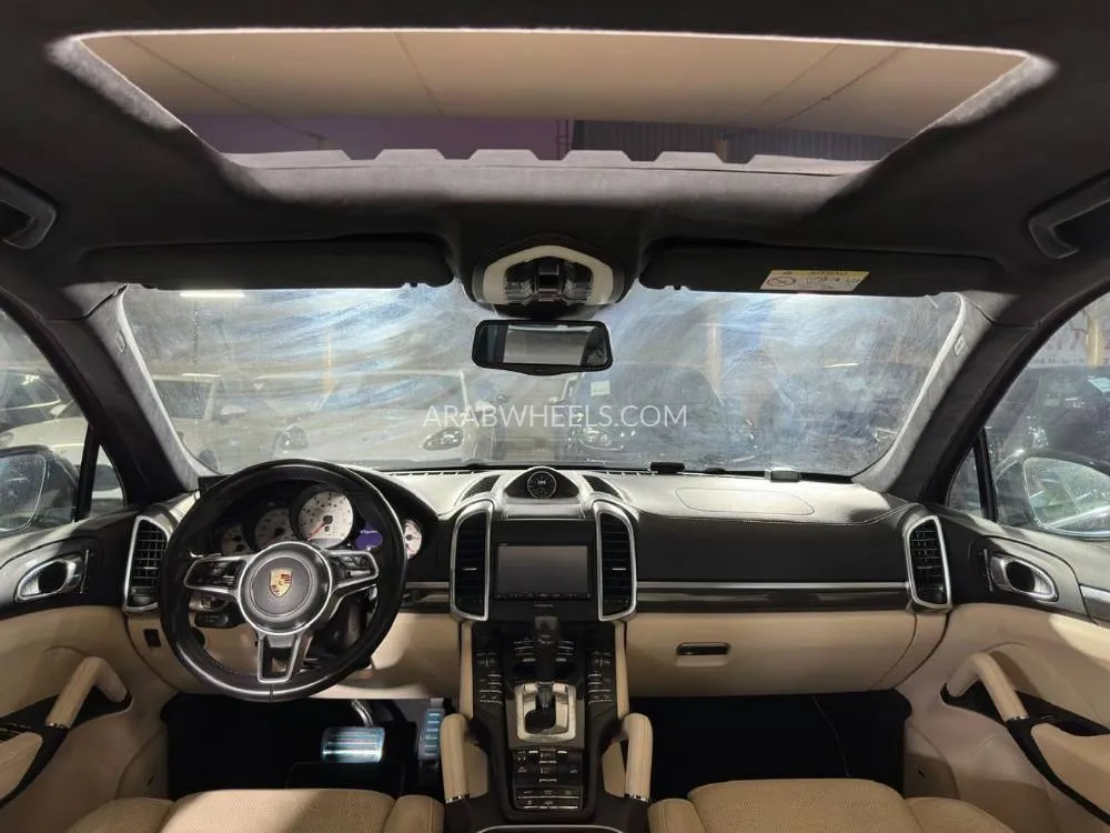 Porsche Cayenne 2016 for Sale in Dubai Image-17