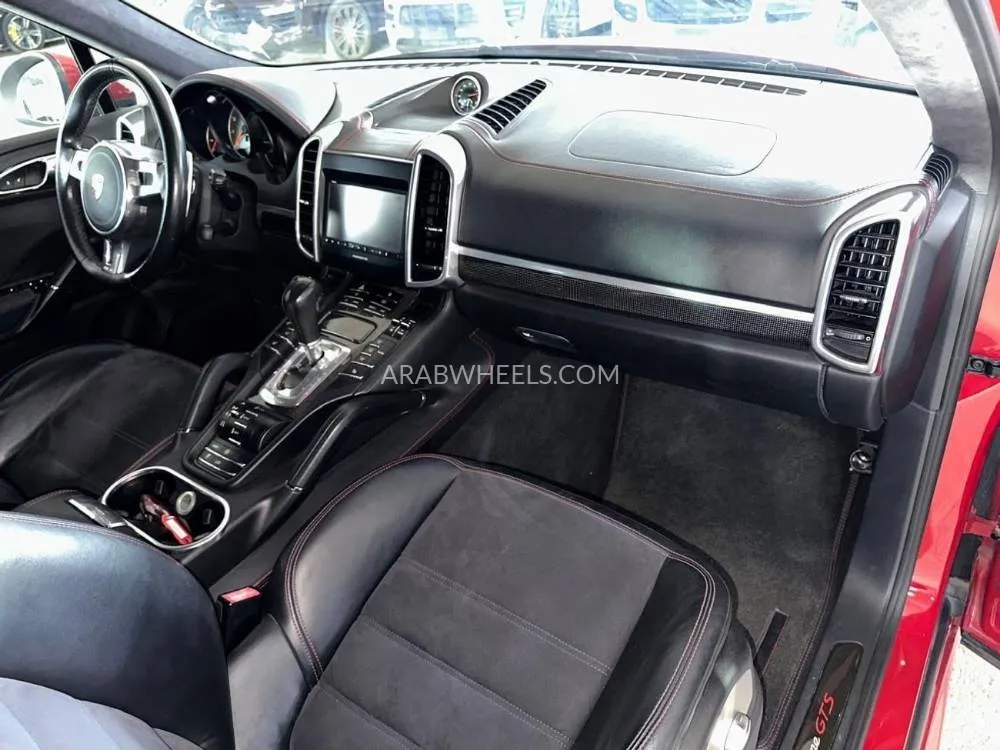 Porsche Cayenne 2013 for Sale in Dubai Image-19