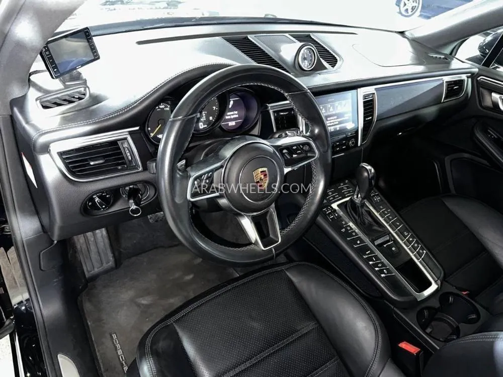 Porsche Macan 2017 for Sale in Dubai Image-15