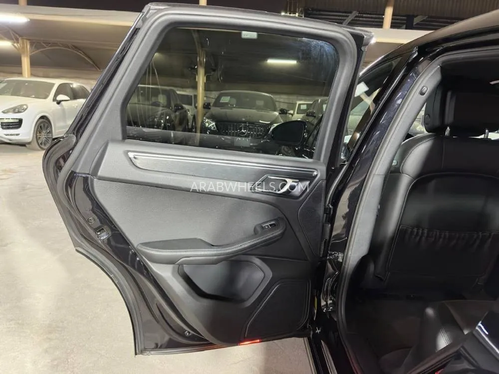 Porsche Macan 2017 for Sale in Dubai Image-20