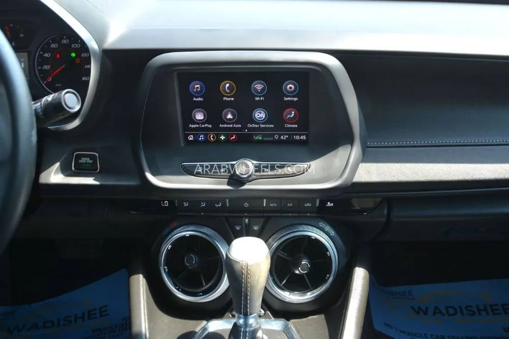 Chevrolet Camaro 2024 for Sale in Sharjah Image-11