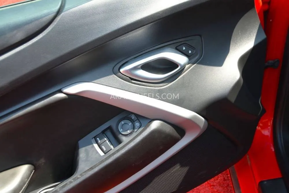 Chevrolet Camaro 2024 for Sale in Sharjah Image-14