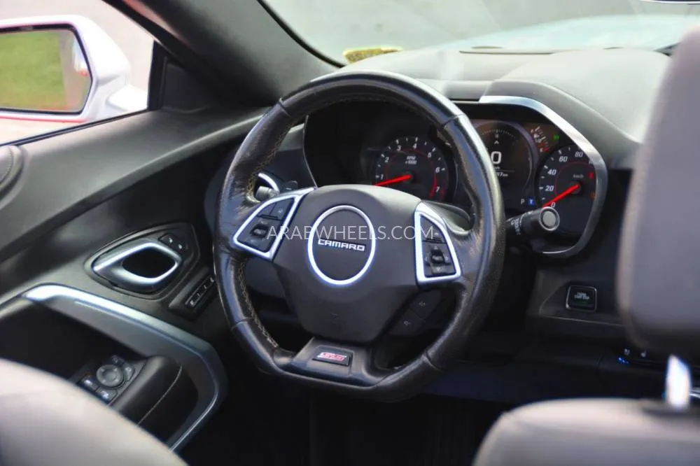 Chevrolet Camaro 2019 for Sale in Sharjah Image-11