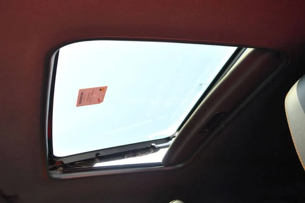 Chevrolet Camaro 2017 for Sale in Sharjah Image-10