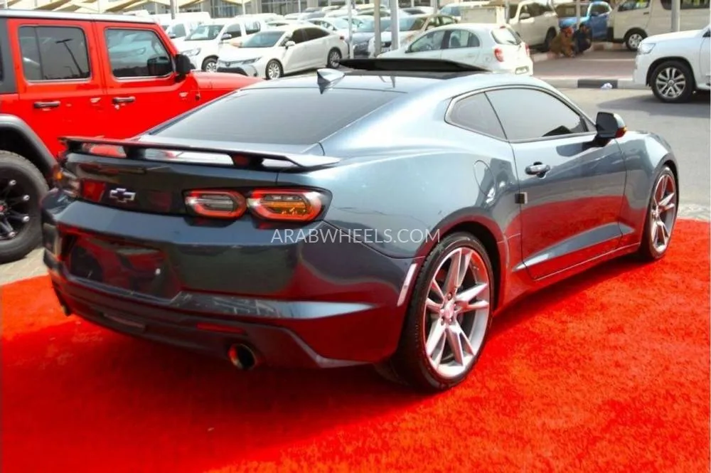 Chevrolet Camaro 2019 for Sale in Sharjah Image-6