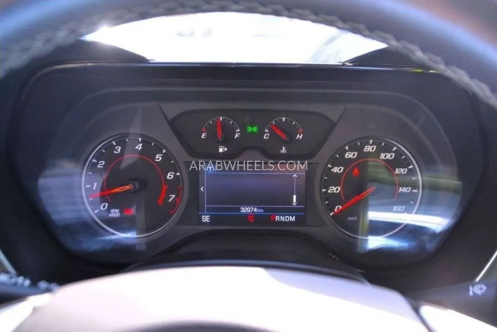 Chevrolet Camaro 2022 for Sale in Sharjah Image-19