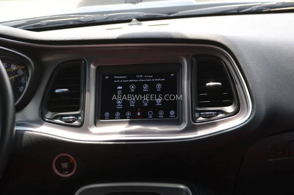 دودج تشالينجر 2022 for Sale in الشارقة Image-15
