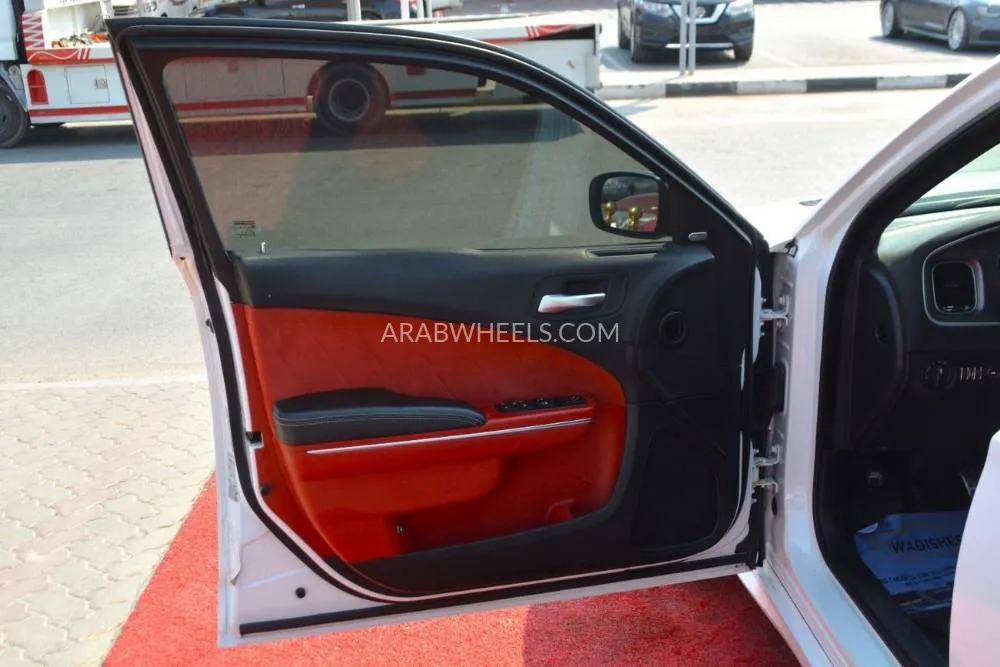 Dodge Charger 2020 for Sale in Sharjah Image-19