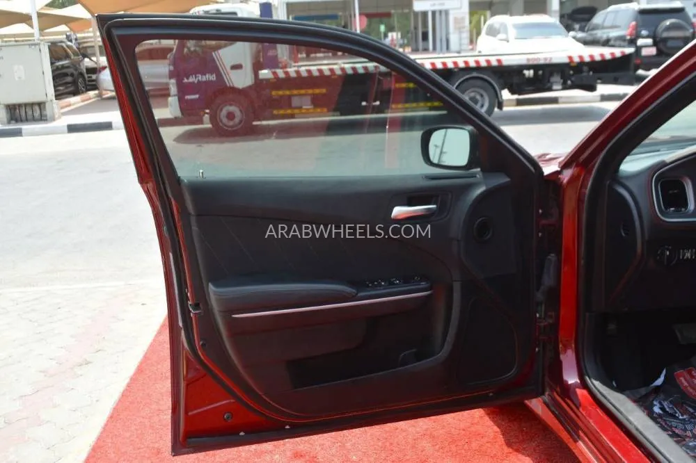 Dodge Charger 2020 for Sale in Sharjah Image-15