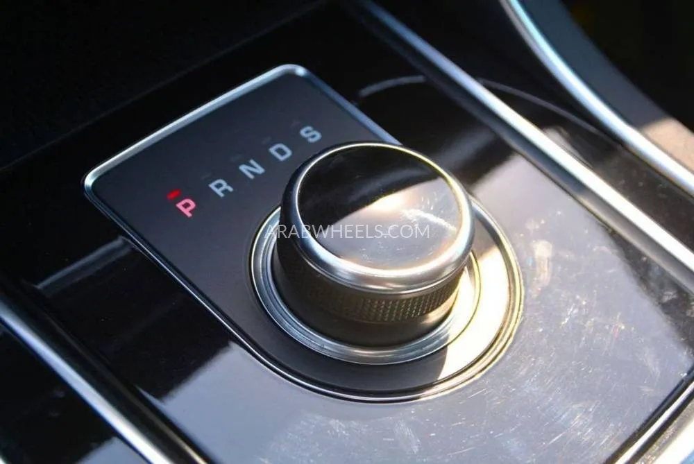 Jaguar XF 2020 for Sale in Sharjah Image-18