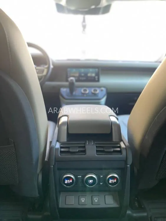 Land Rover Defender 2023 for Sale in Dubai Image-18