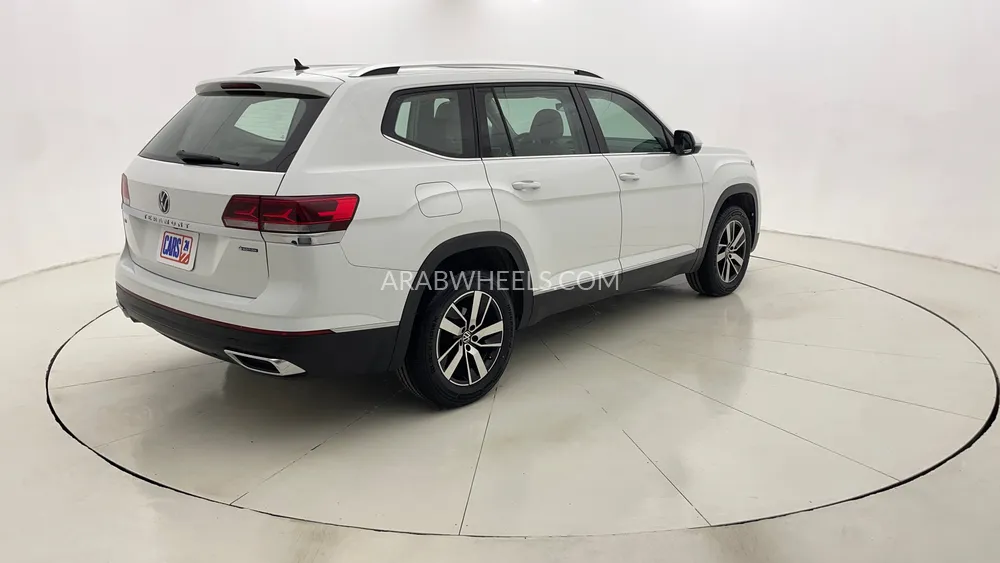 Volkswagen Teramont 2023 for Sale in Dubai Image-3