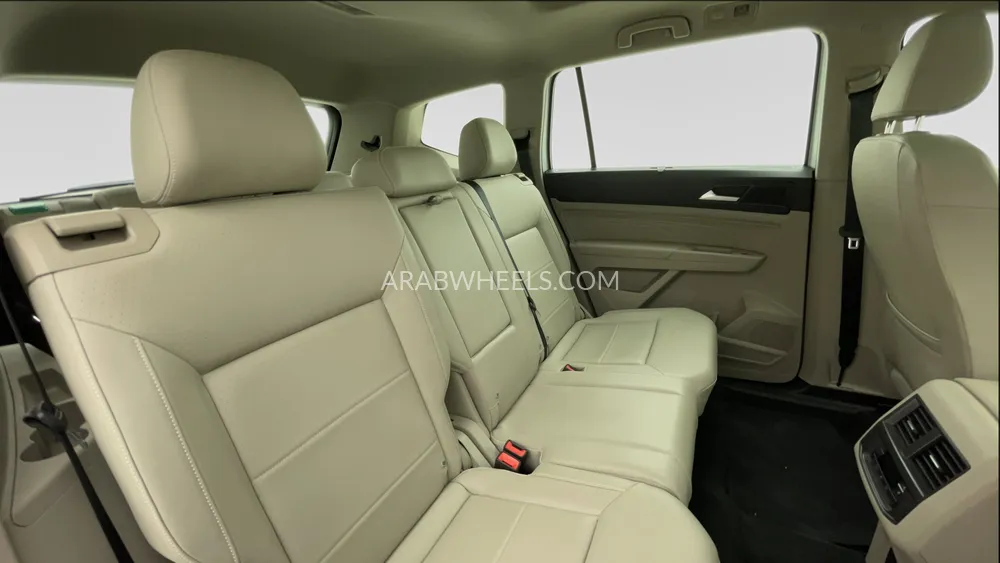 Volkswagen Teramont 2023 for Sale in Dubai Image-27