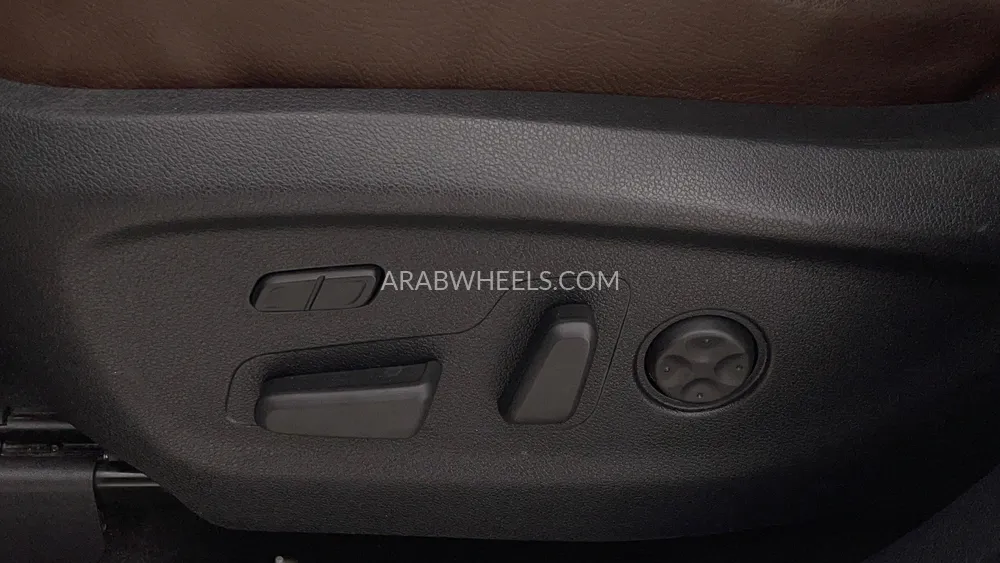 Kia Sorento 2019 for Sale in Dubai Image-24