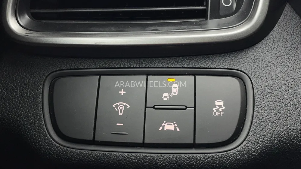 Kia Sorento 2019 for Sale in Dubai Image-53