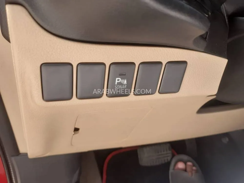 ميتسوبيشي أوتلاندر 2015 for Sale in الشارقة Image-10