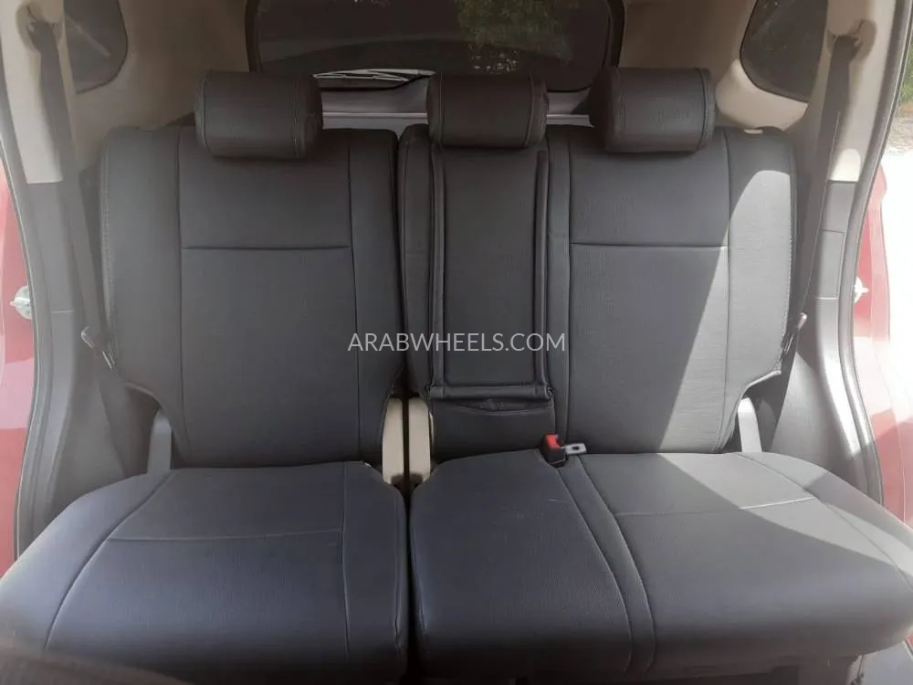 ميتسوبيشي أوتلاندر 2015 for Sale in الشارقة Image-15