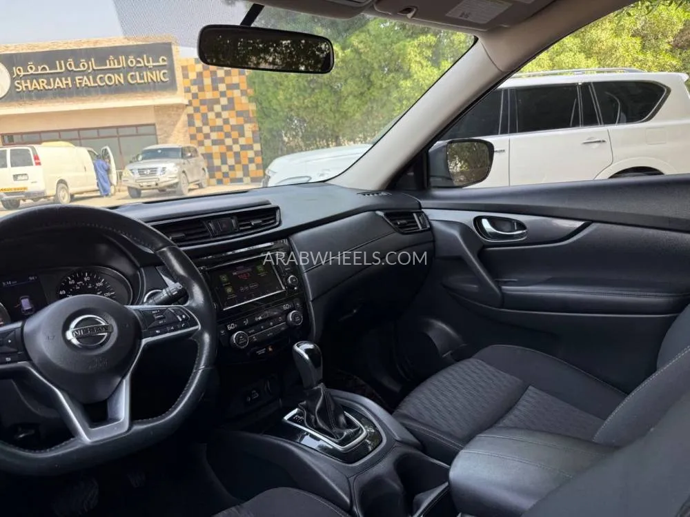 Nissan Rogue 2018 for Sale in Sharjah Image-13