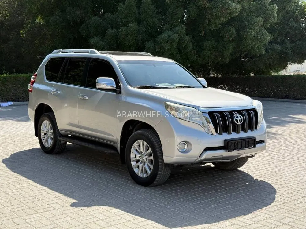 Toyota Land Cruiser Prado 2016 for Sale in Sharjah Image-2