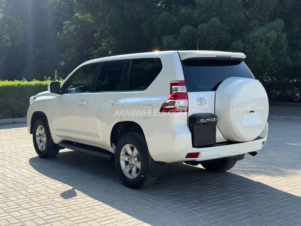 Toyota Land Cruiser Prado 2016 for Sale in Sharjah Image-5