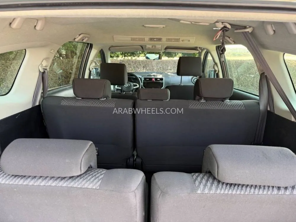 Toyota Rush 2023 for Sale in Sharjah Image-10