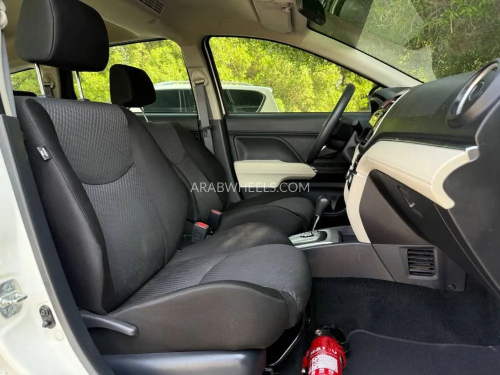 Toyota Rush 2023 for Sale in Sharjah Image-14