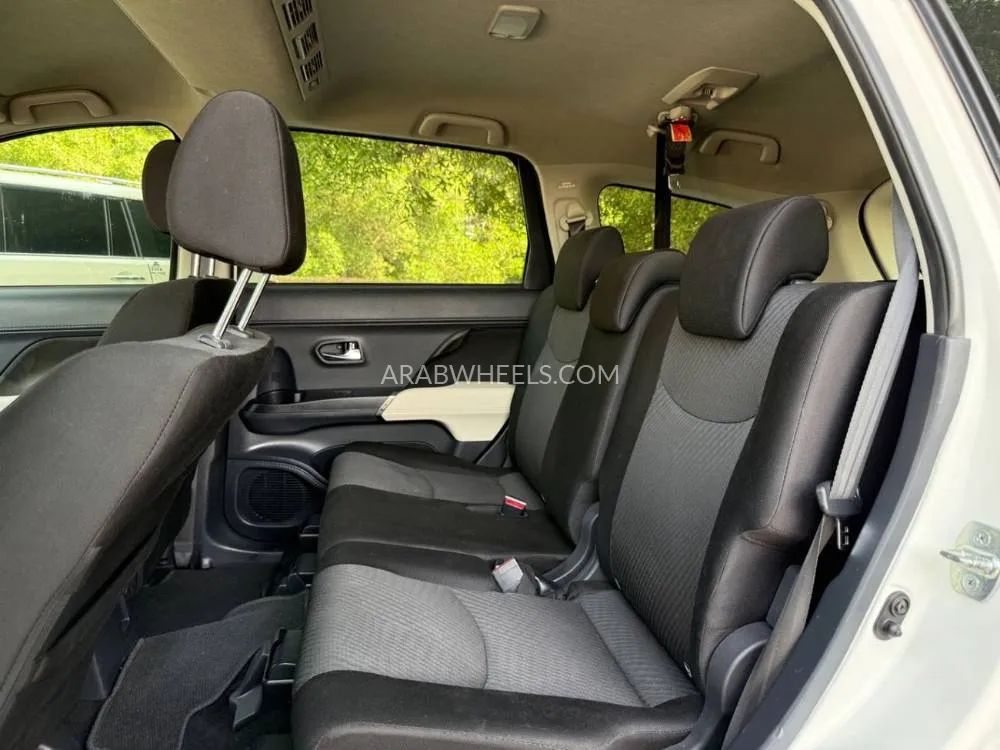 Toyota Rush 2023 for Sale in Sharjah Image-17