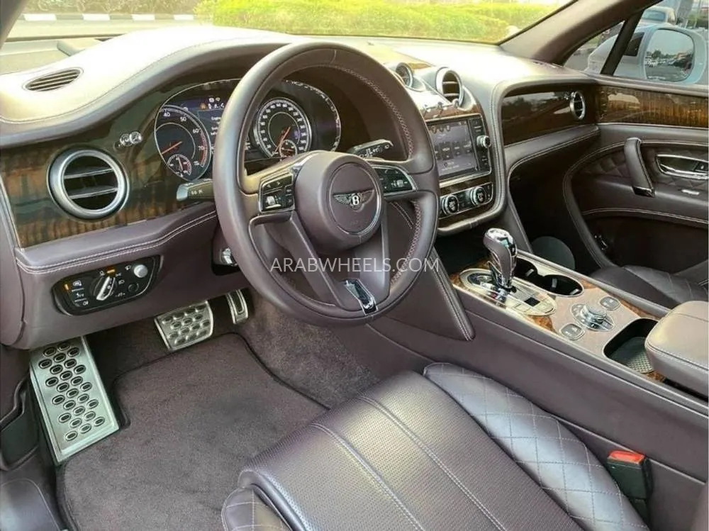 Bentley Bentayga 2017 for Sale in Dubai Image-6