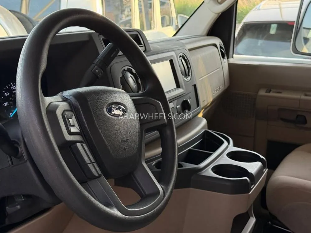 Ford E 350 2022 for Sale in Dubai Image-5
