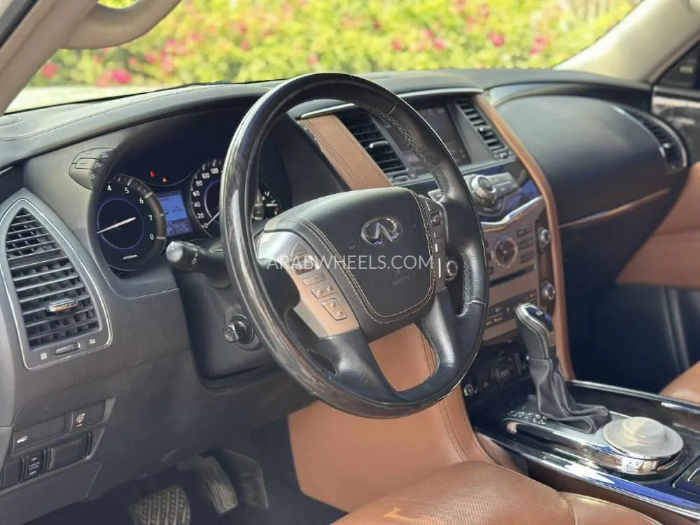 Infiniti QX80 2020 for Sale in Dubai Image-6