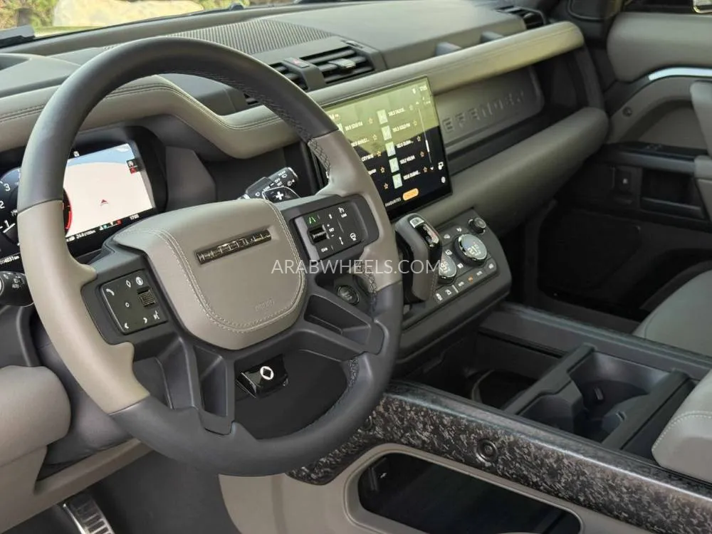 Land Rover Defender 2025 for Sale in Dubai Image-10