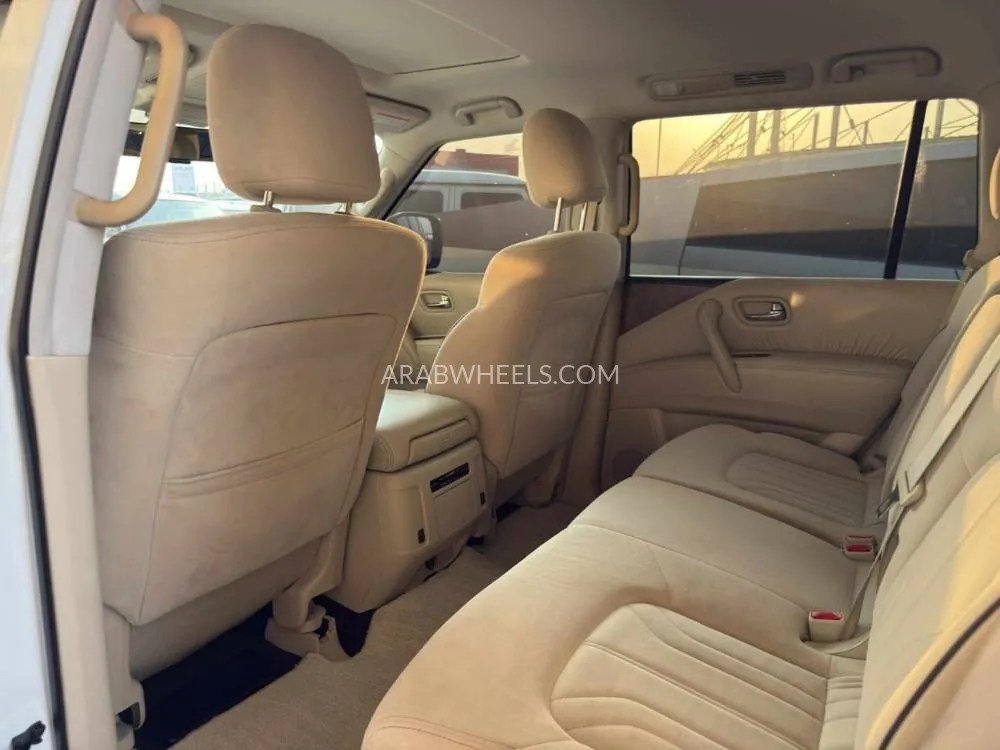 Nissan Patrol 2020 for Sale in Dubai Image-13