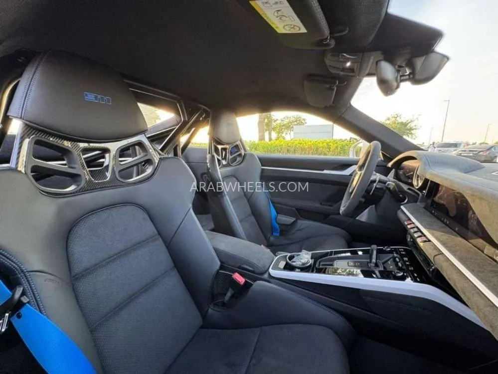 Porsche 911 2023 for Sale in Dubai Image-10