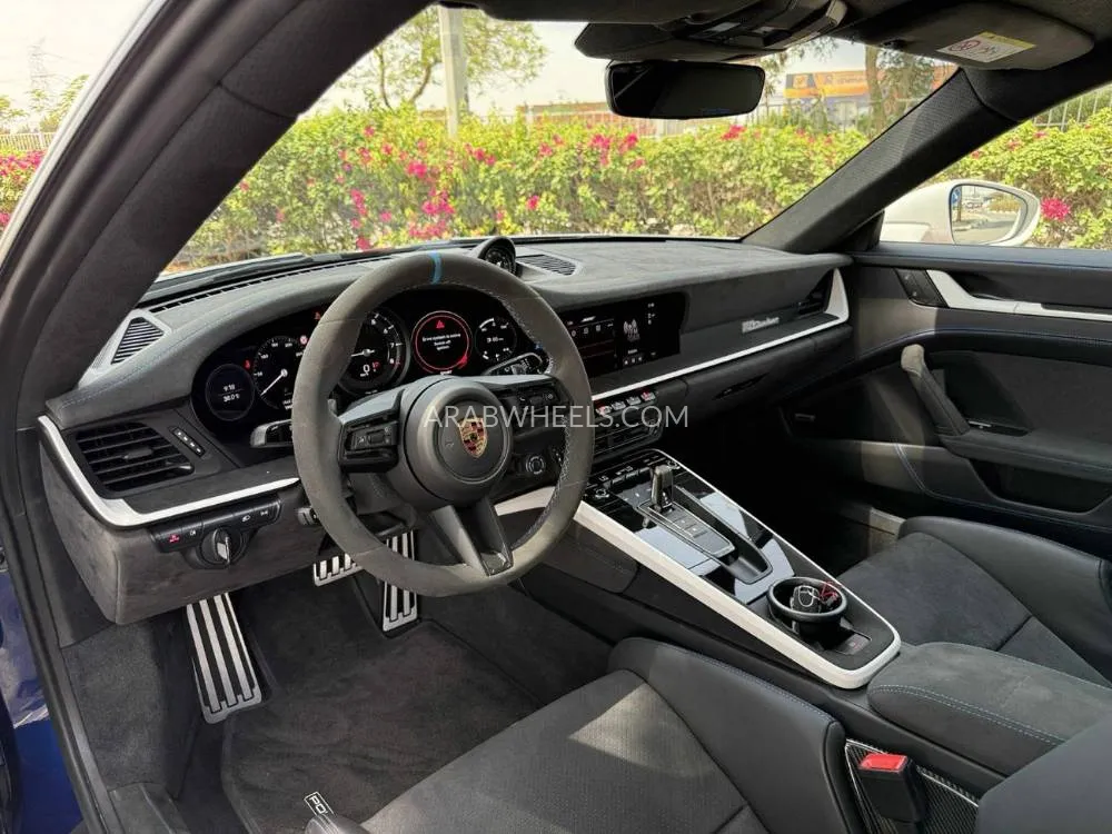 Porsche 911 2023 for Sale in Dubai Image-8
