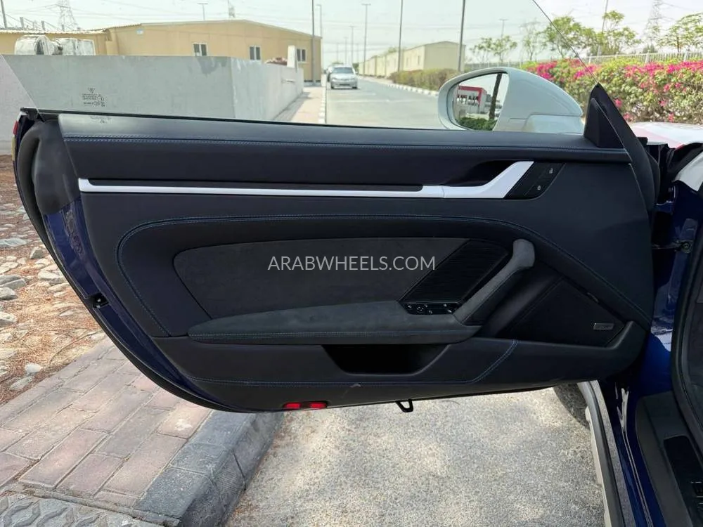 Porsche 911 2023 for Sale in Dubai Image-10