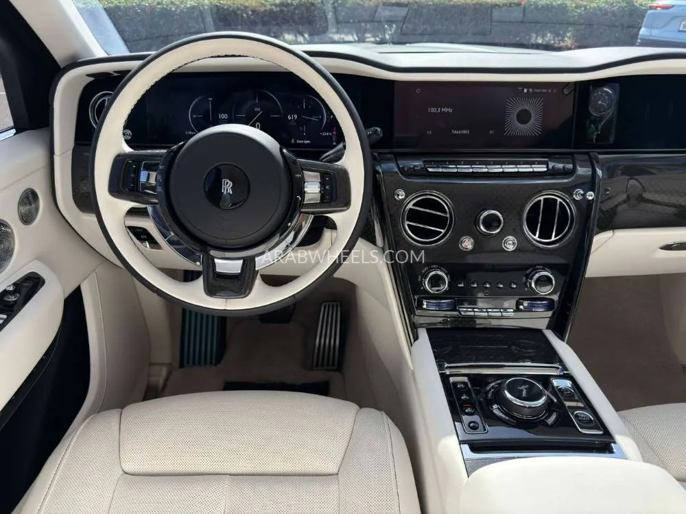 Rolls Royce Cullinan 2025 for Sale in Dubai Image-8