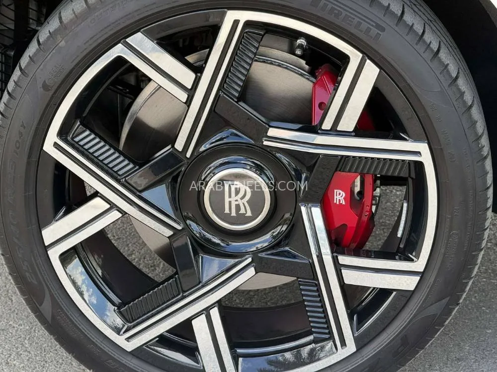 Rolls Royce Cullinan 2025 for Sale in Dubai Image-19