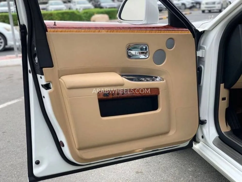 Rolls Royce Ghost 2016 for Sale in Dubai Image-13