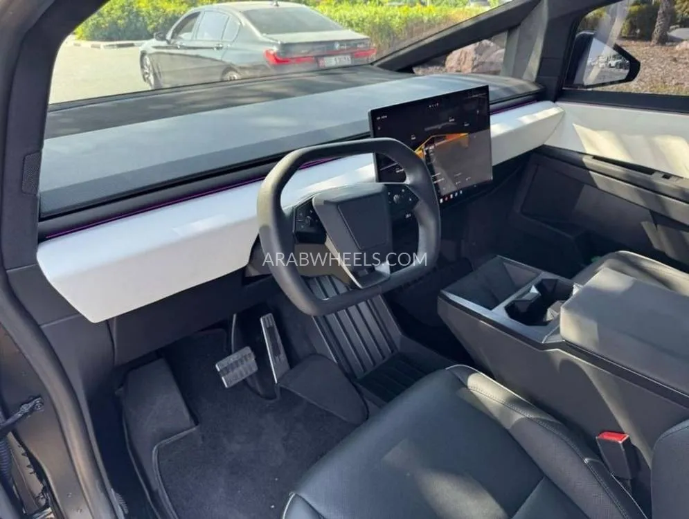 Tesla Cybertruck 2024 for Sale in Dubai Image-7