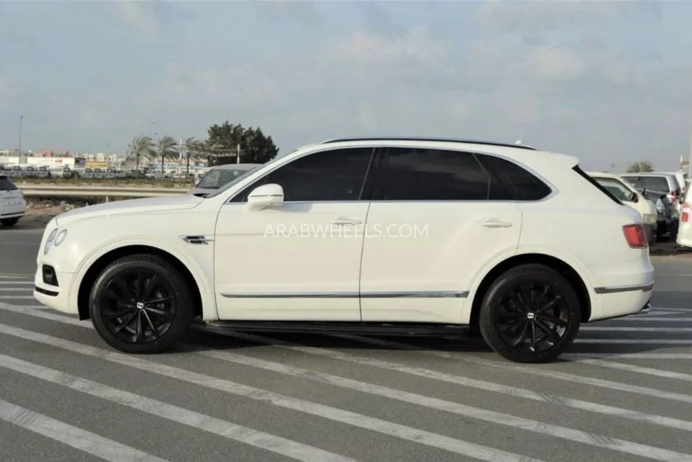 Bentley Bentayga 2017 for Sale in Dubai Image-6