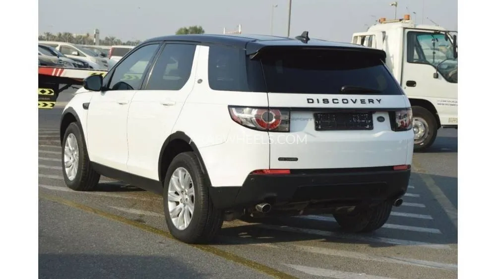 Land Rover Discovery Sport 2016 for Sale in Dubai Image-8