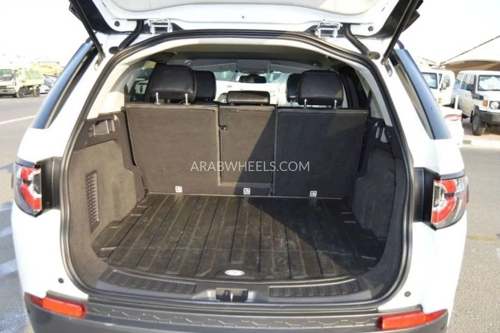 Land Rover Discovery Sport 2016 for Sale in Dubai Image-9