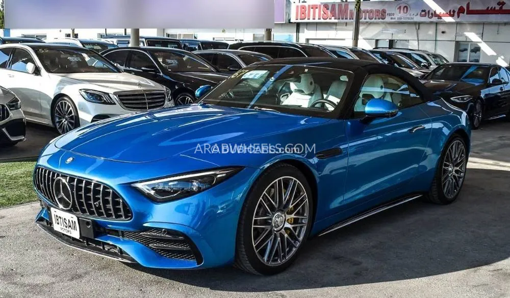 Mercedes Benz SL Class 2023 for Sale in Dubai Image-3