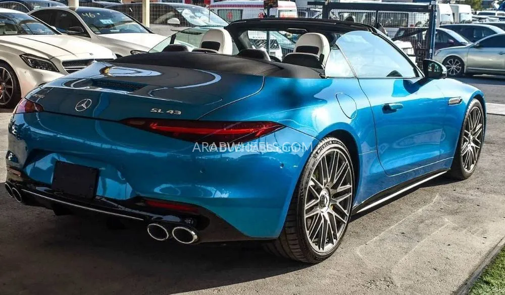 Mercedes Benz SL Class 2023 for Sale in Dubai Image-14