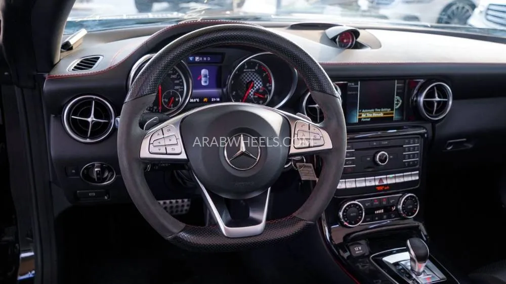 مرسيدس بنز SLC Class 2018 for Sale in دبي Image-8