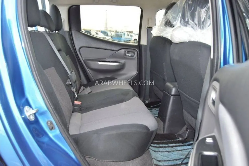 Mitsubishi Triton 2019 for Sale in Dubai Image-15