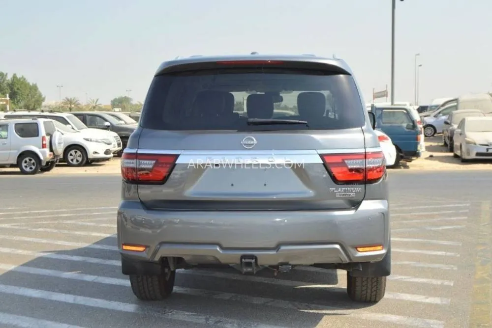 Nissan Patrol 2020 for Sale in Dubai Image-4