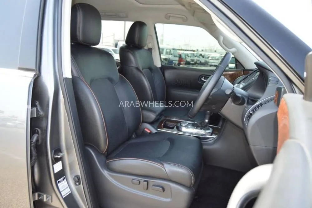 Nissan Patrol 2020 for Sale in Dubai Image-12
